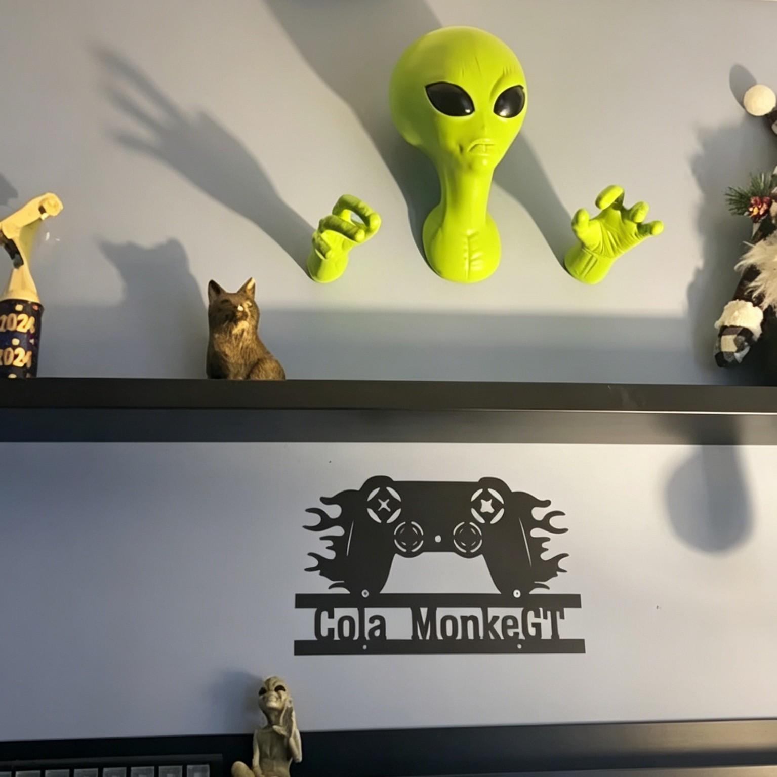 Зеленый кулон в виде инопланет – обзор и цена 3D Printing Objects